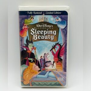 Disney Masterpiece Sleeping Beauty - Limited Edition Clamshell (VHS)